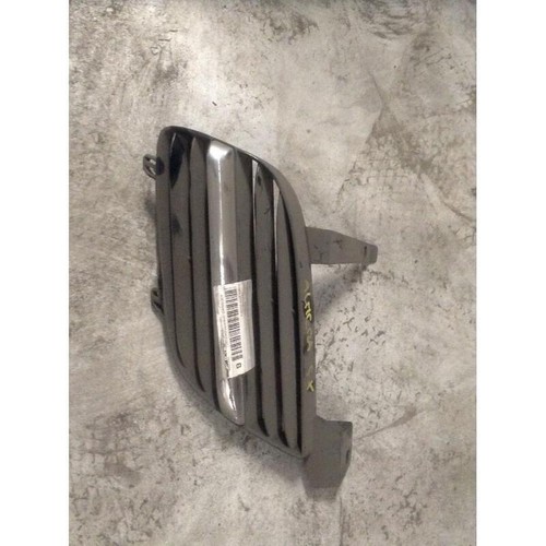 Front grille nissan almera - nissan,